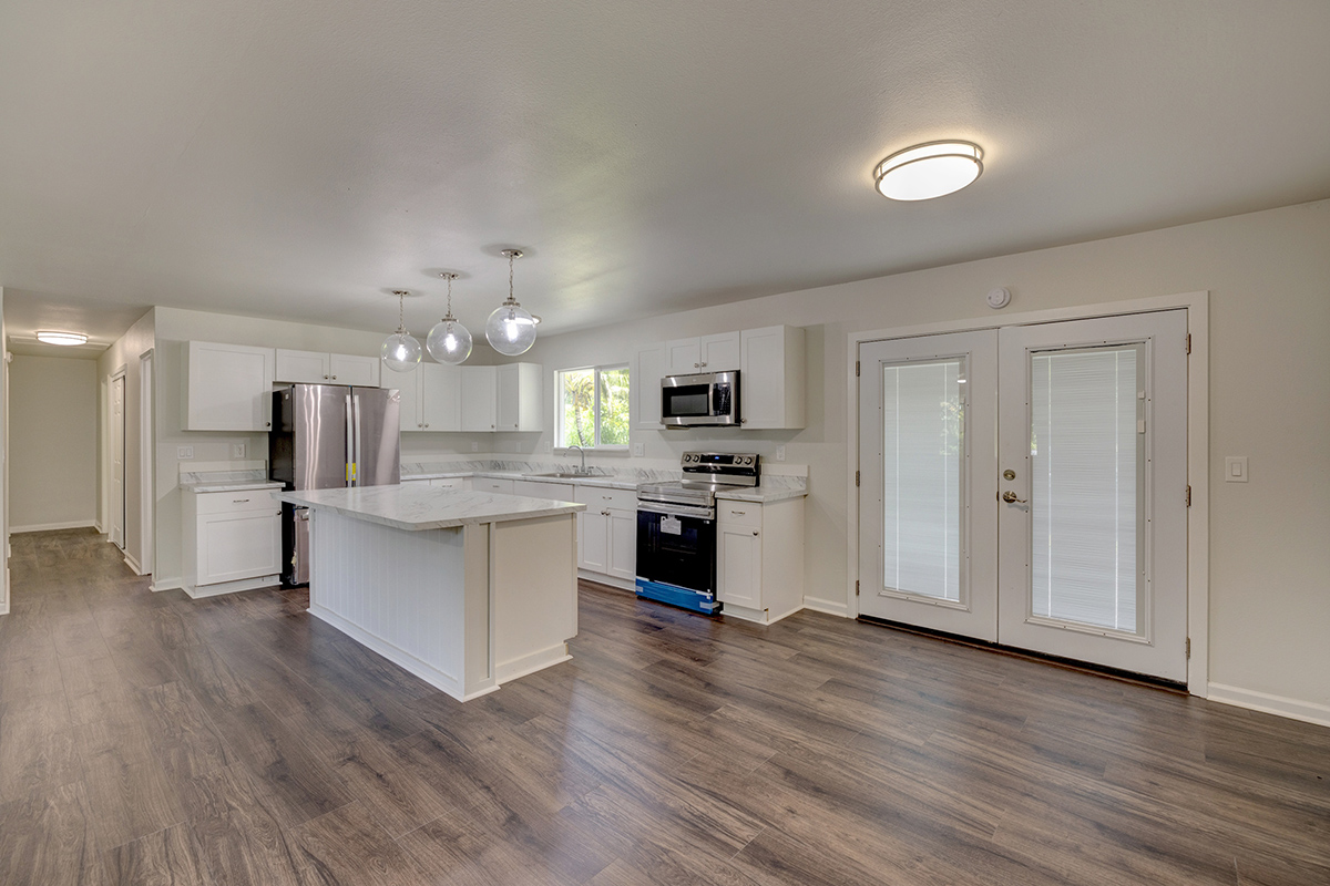 424 PUAINAKO ST
