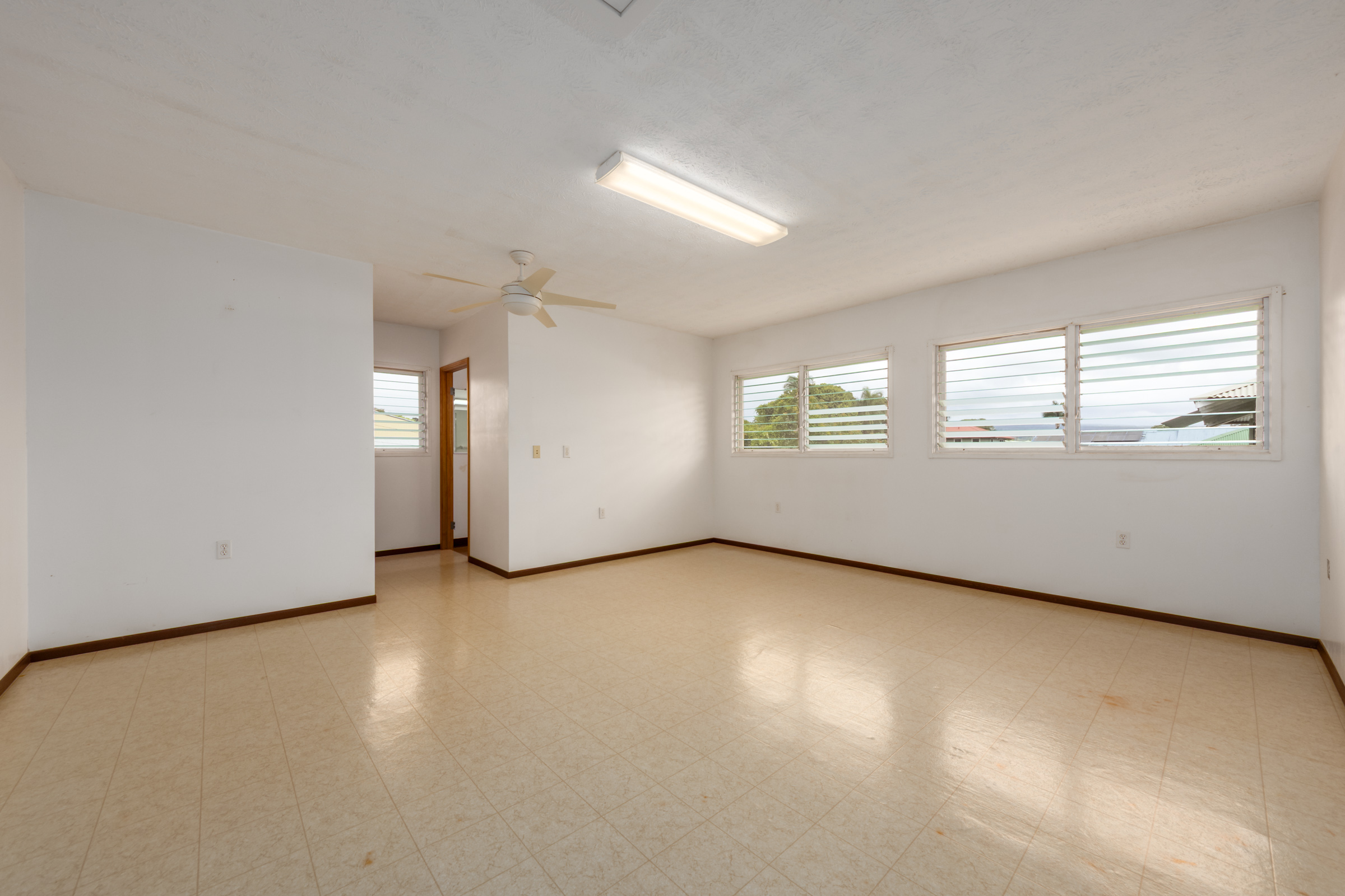 38 LEI ST
