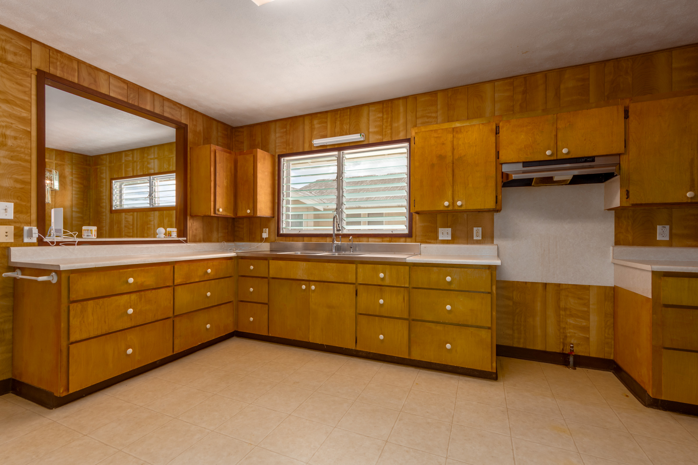 38 LEI ST