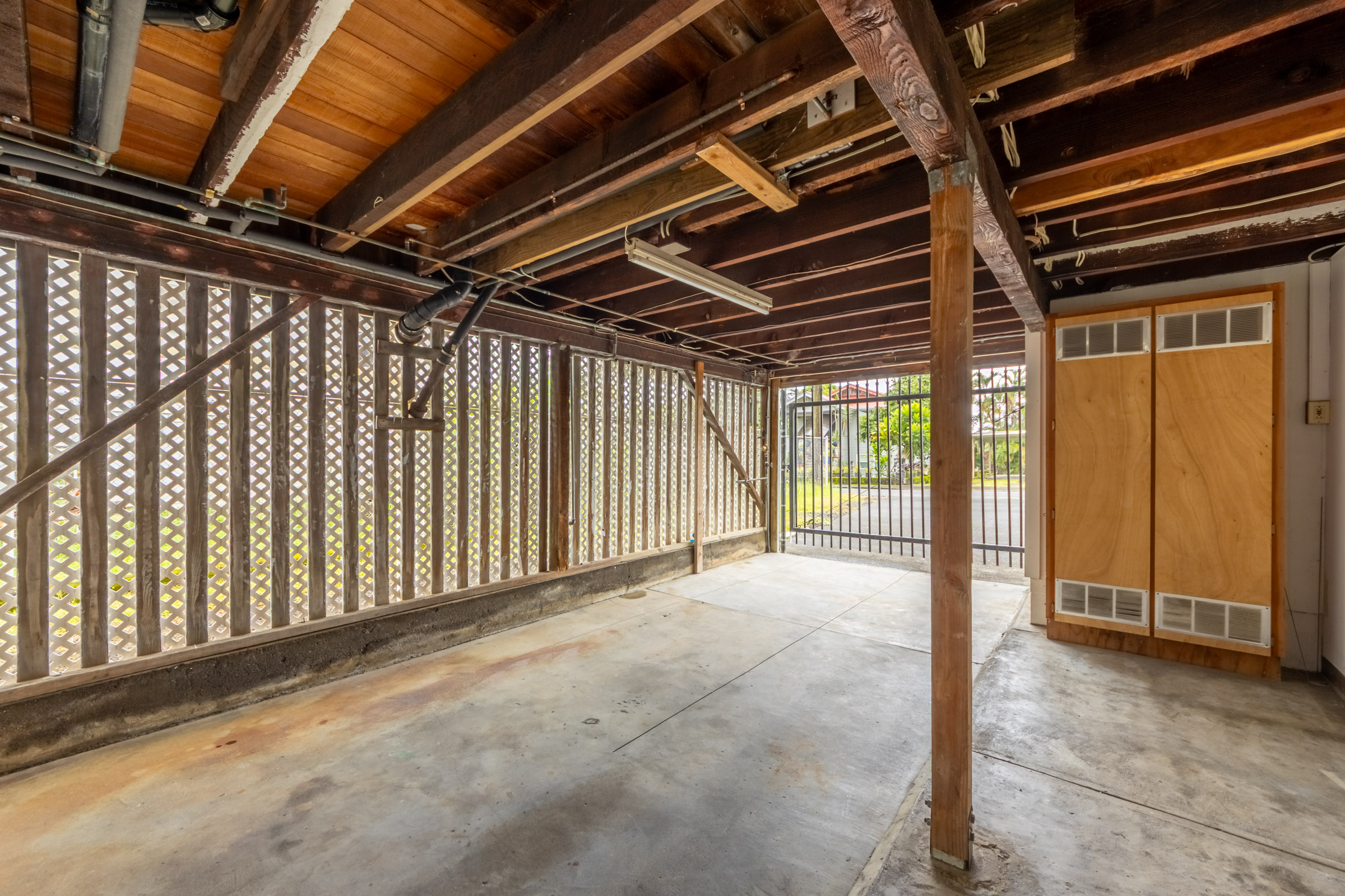38 LEI ST