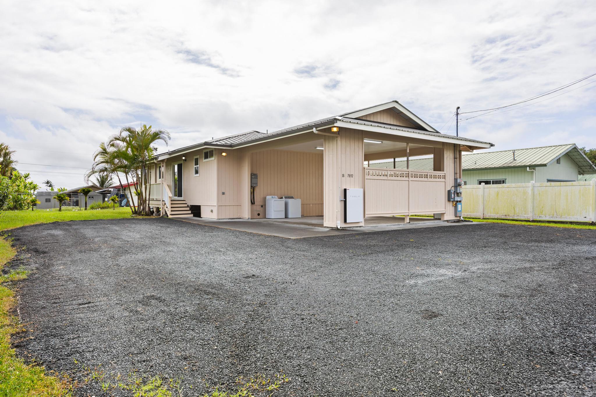 18-7892 PELEKE RD