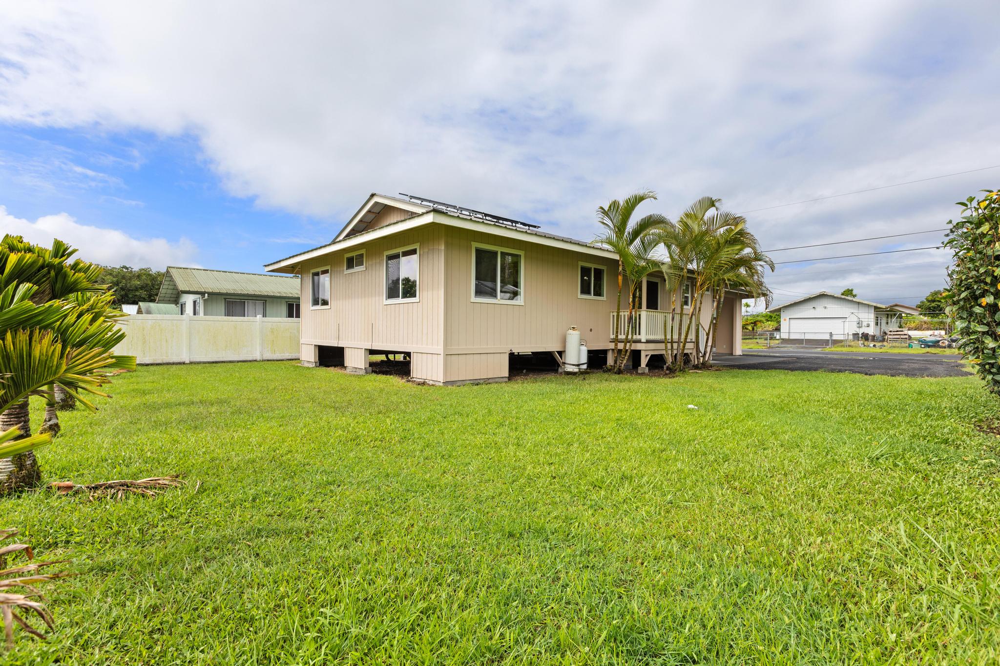 18-7892 PELEKE RD