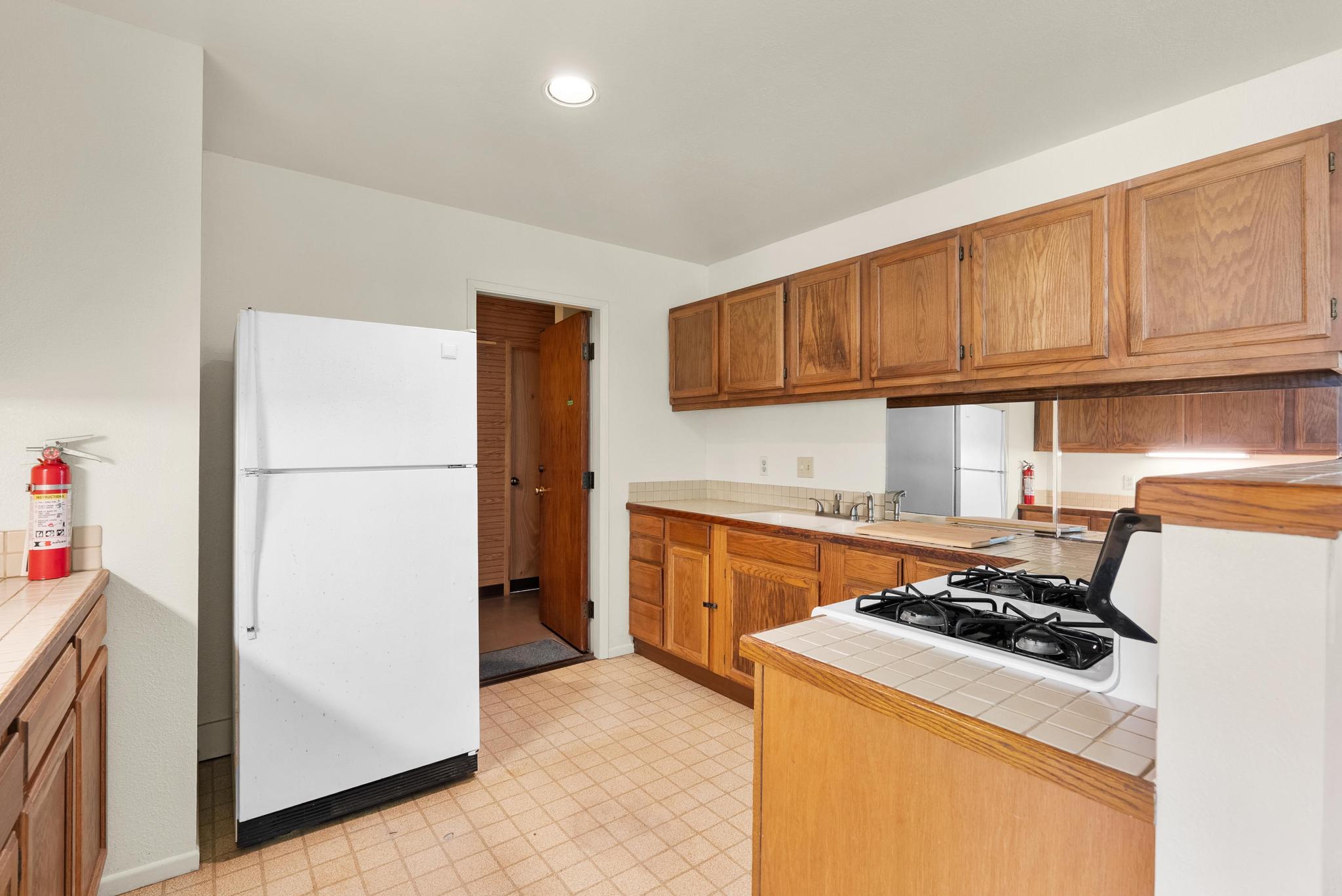 64-5157 KINOHOU ST B
