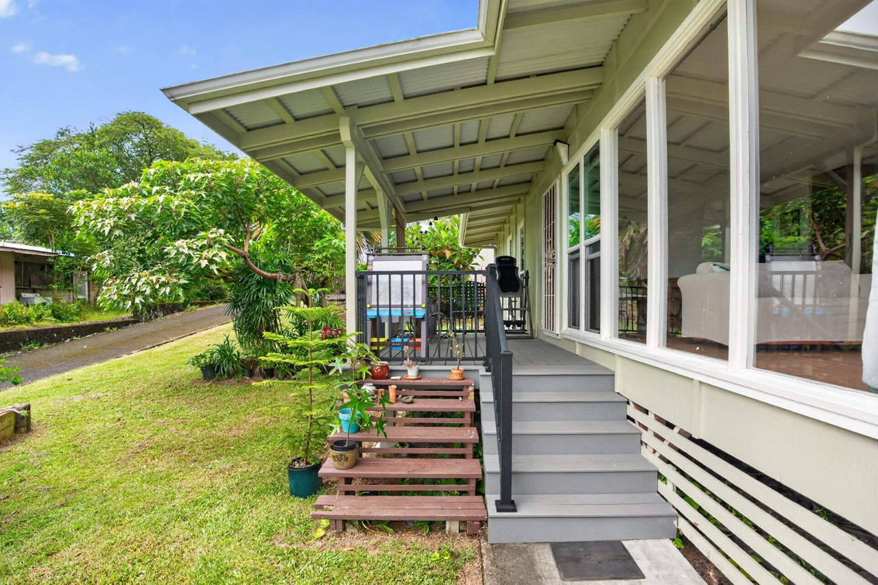 243 AIPUNI ST