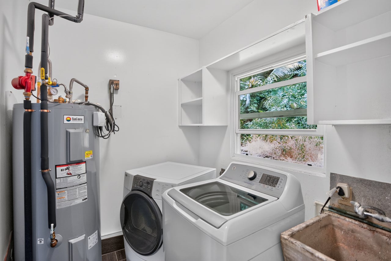 243 AIPUNI ST