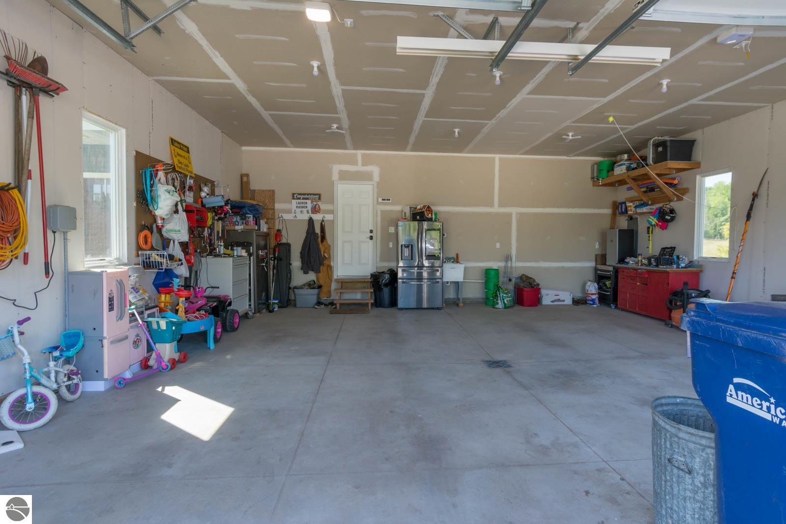 1776 E Bellinger Road