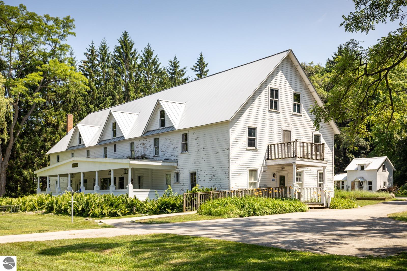 7345 W Glenmere Road
