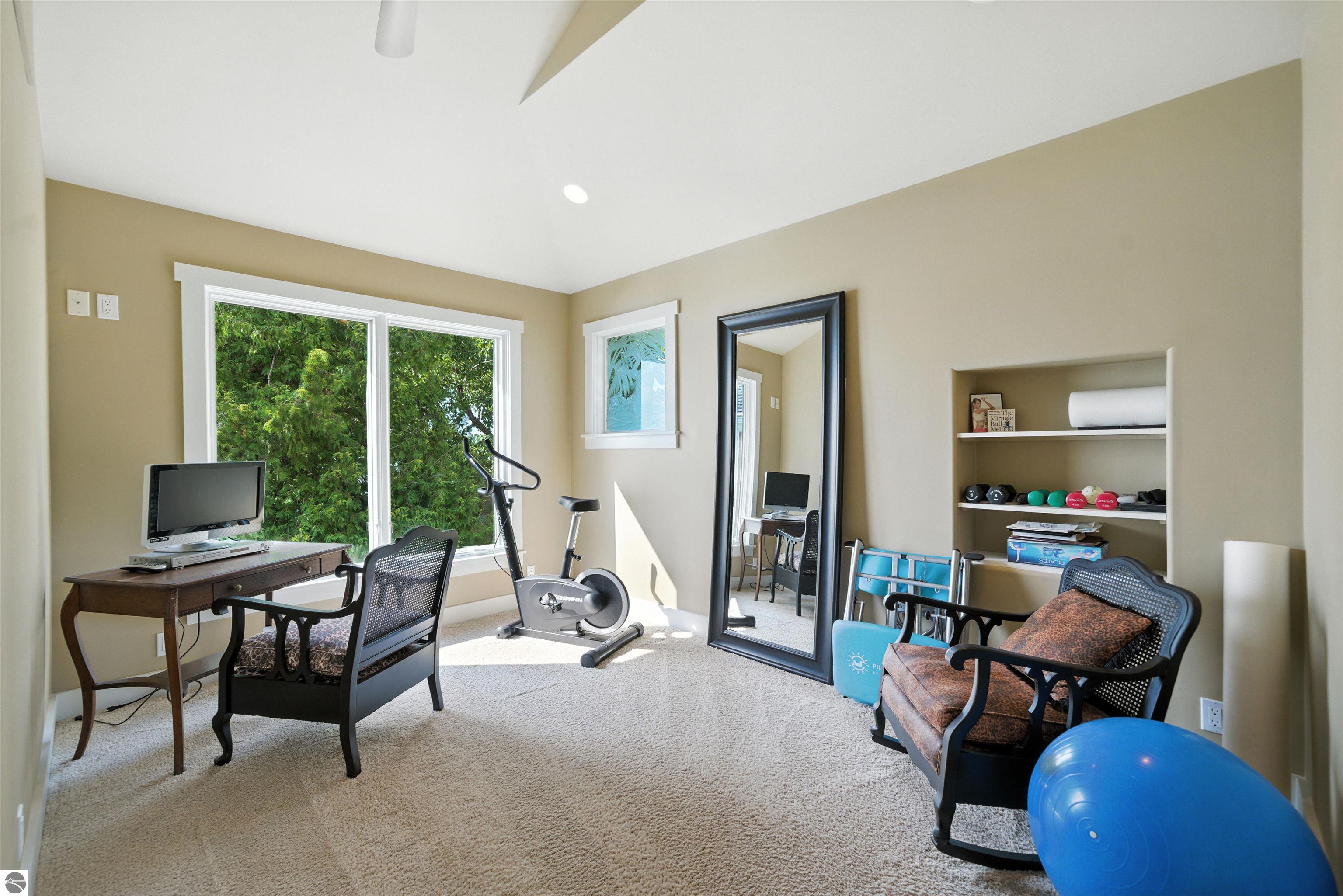 400 S Stony Point Road