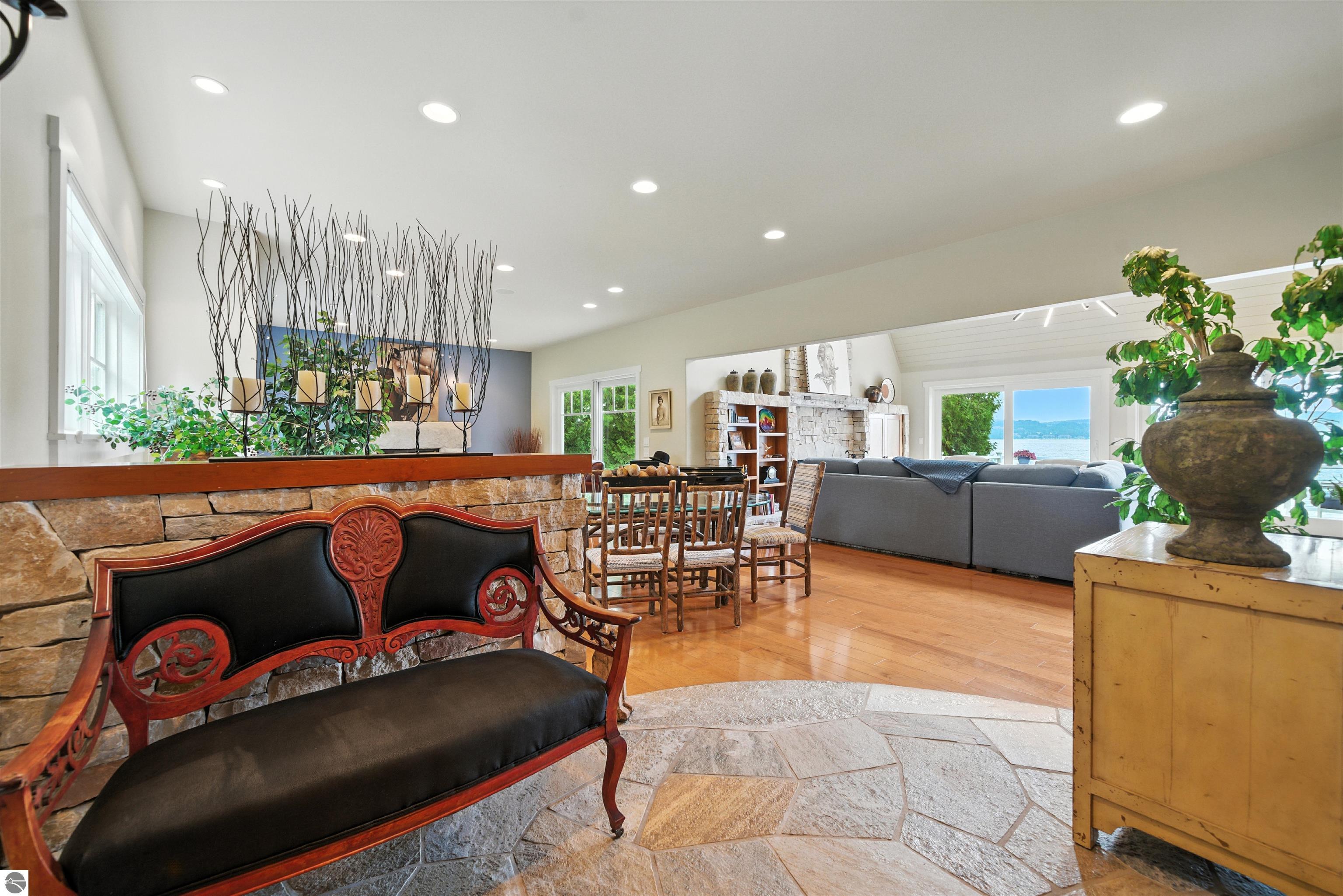 400 S Stony Point Road