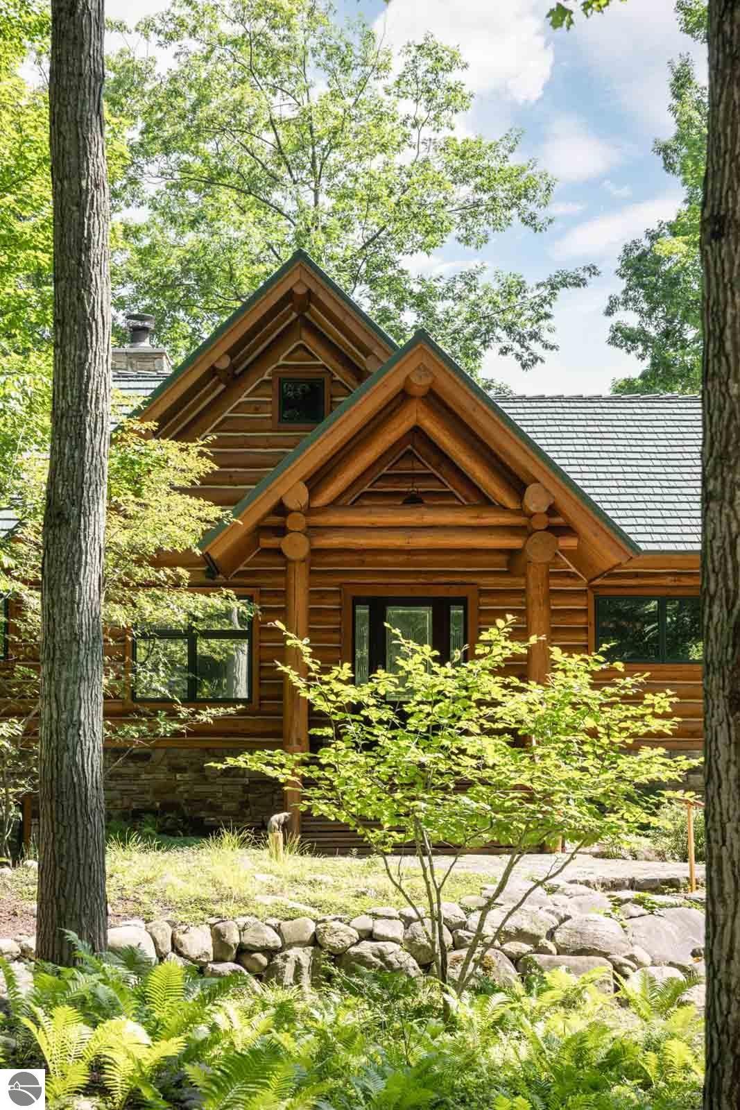788 E Traverse Lake Road