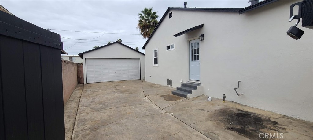 15223 Graystone Avenue