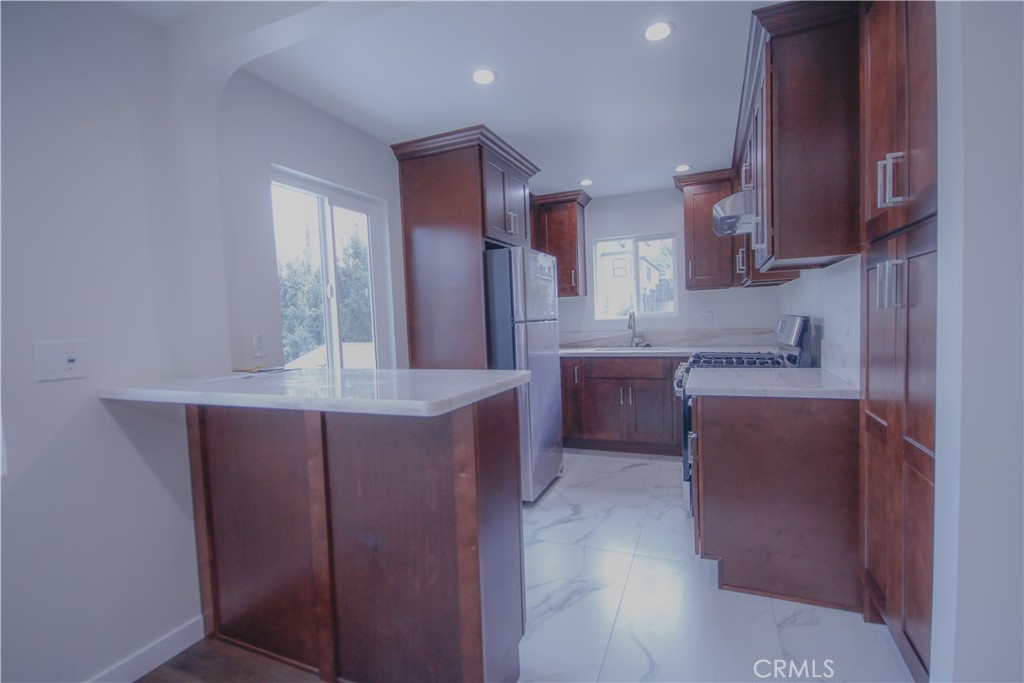 624 Silver Lake Boulevard 4