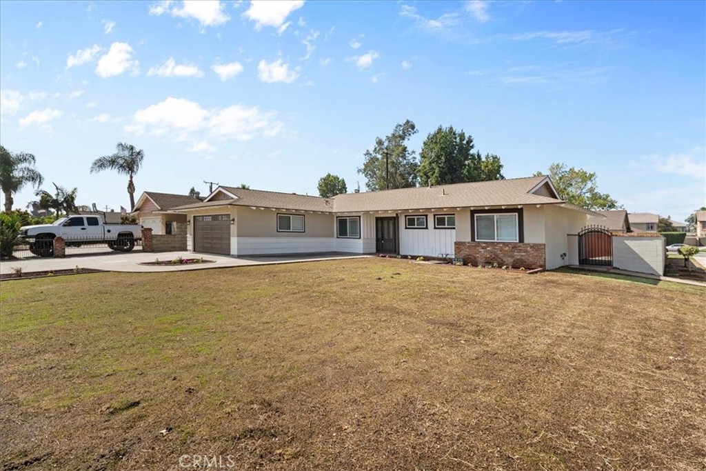 12152 Crystal Avenue