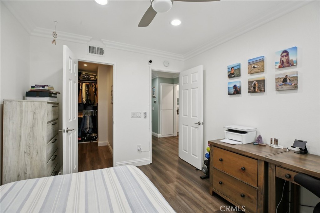 16407 De Anza