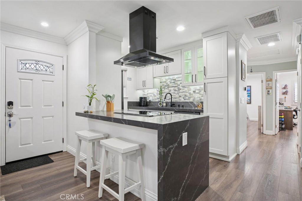16407 De Anza