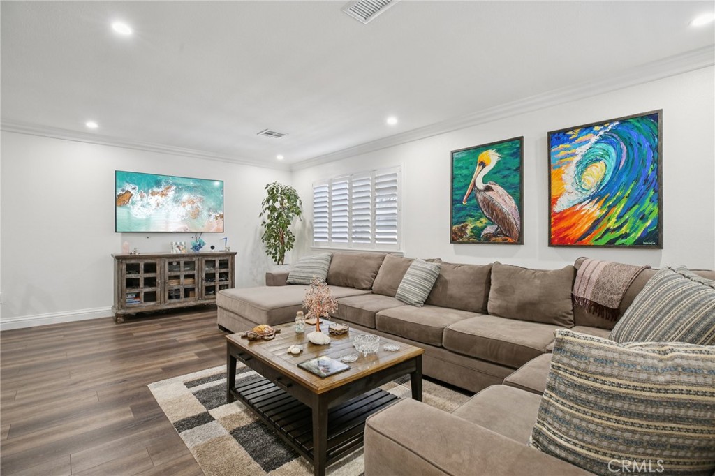 16407 De Anza