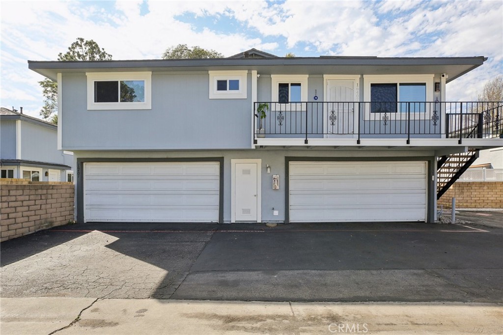 16407 De Anza