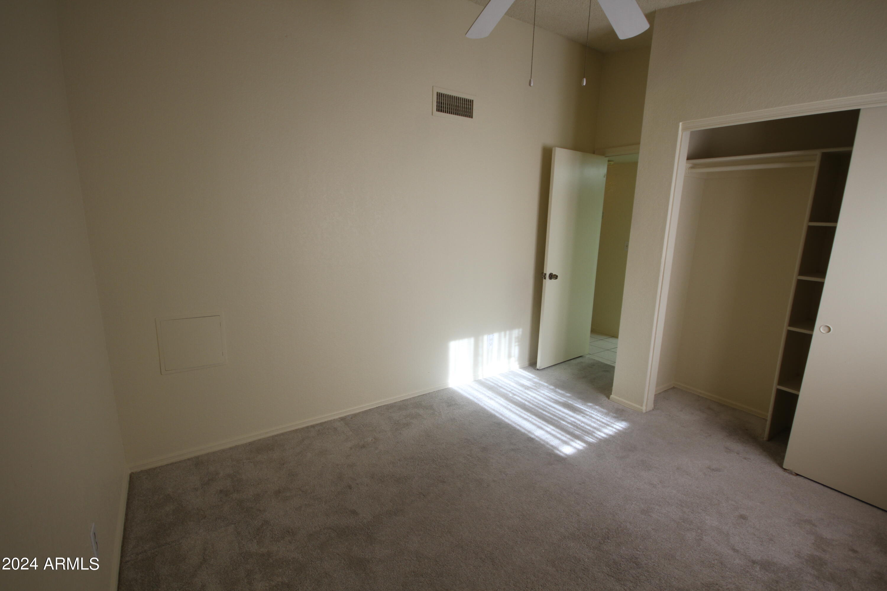 2845 E TRACY Lane, 4