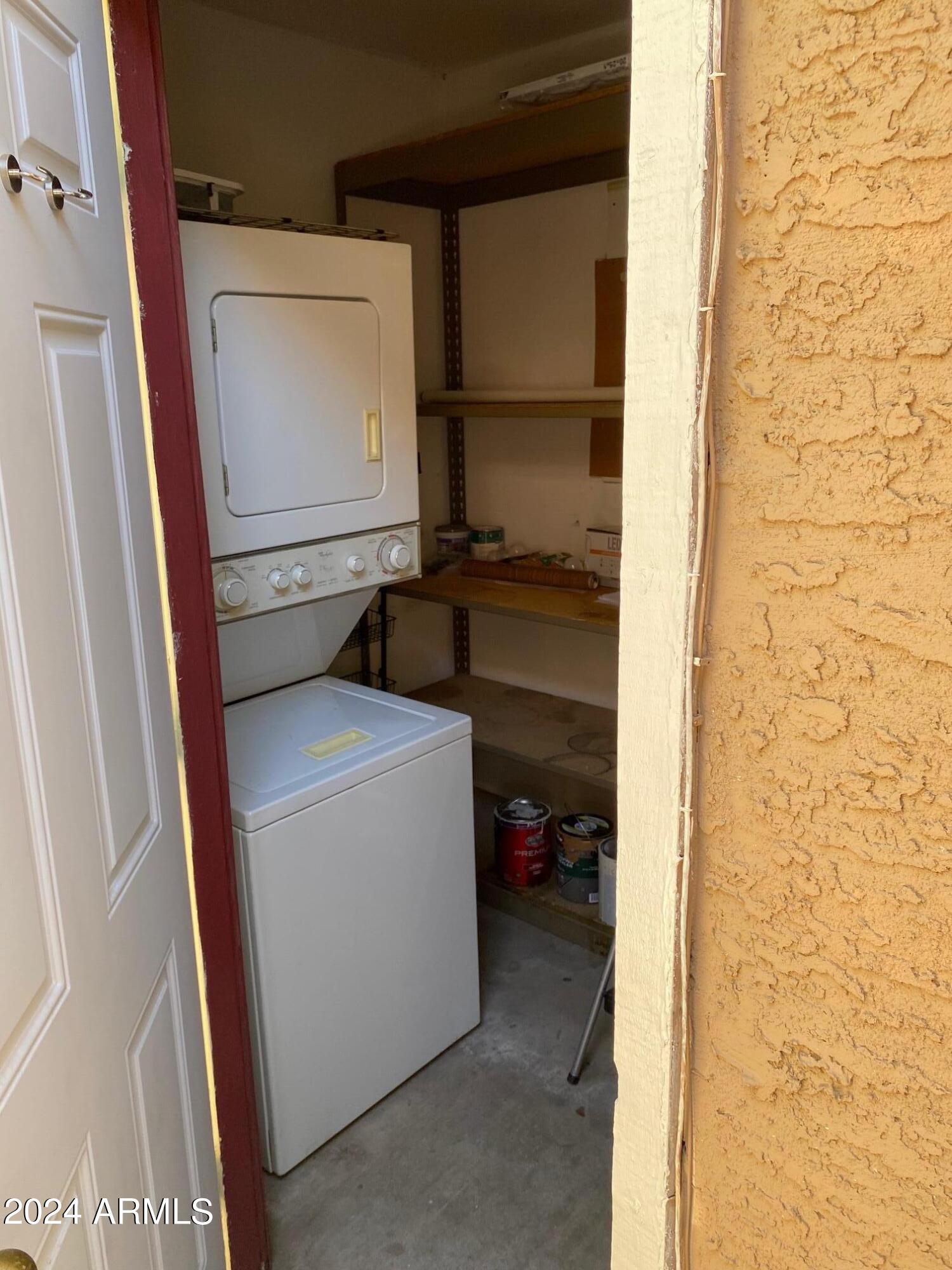 2845 E TRACY Lane, 4