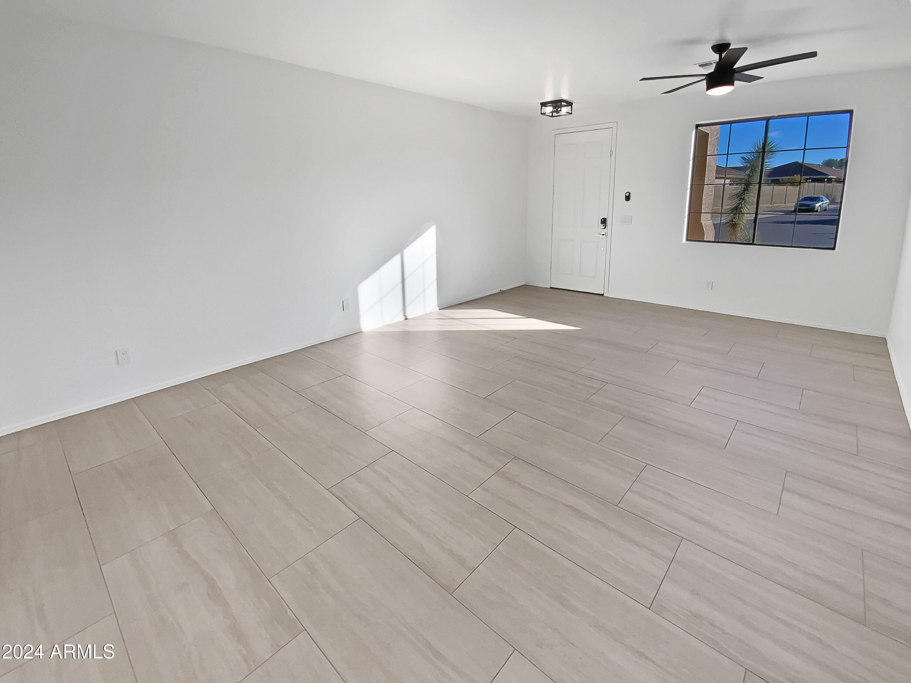 40728 N HUDSON Trail