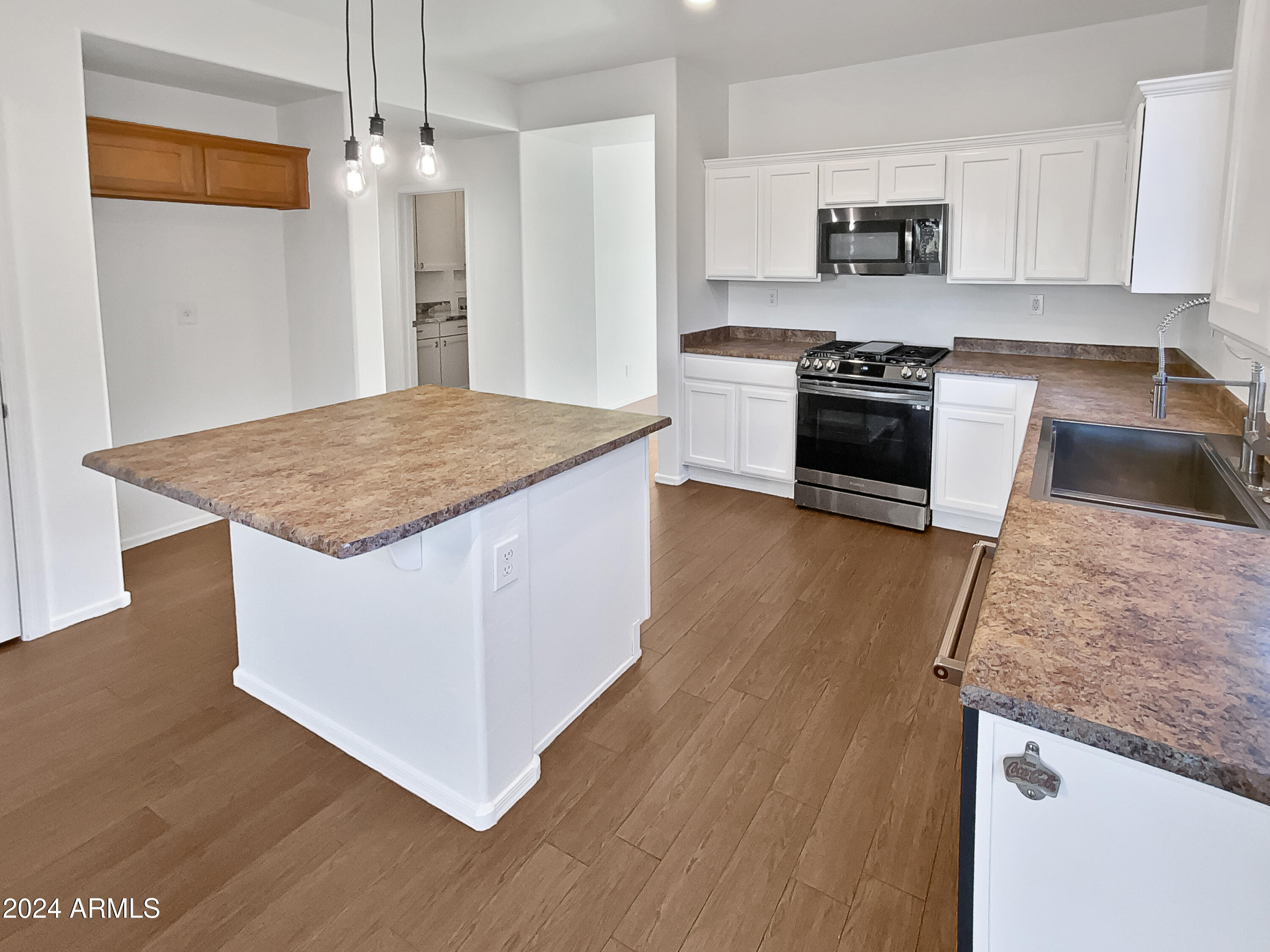 40728 N HUDSON Trail