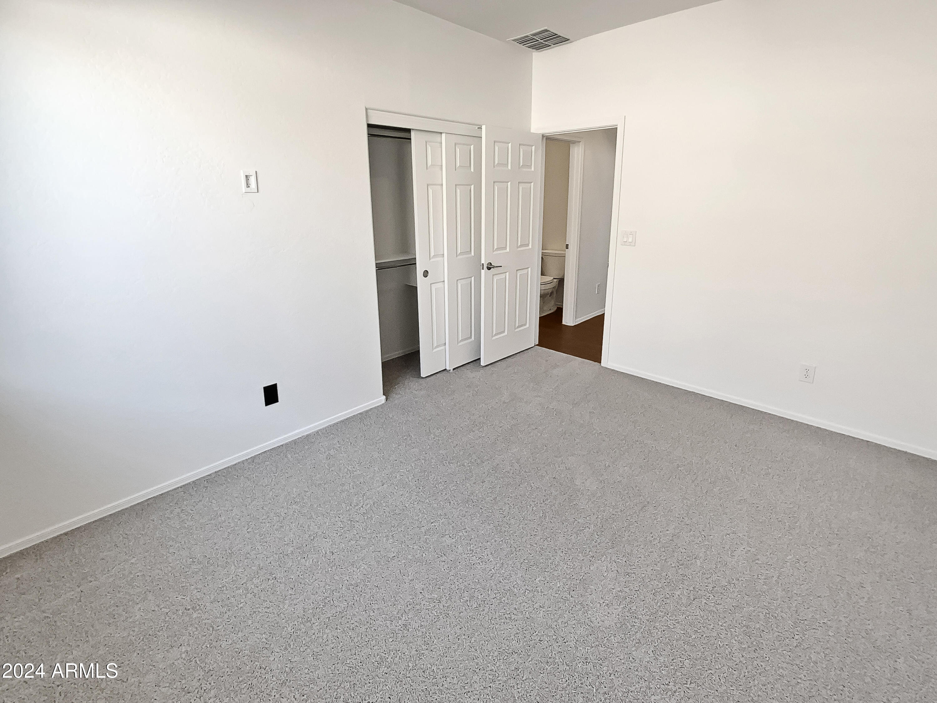 40728 N HUDSON Trail