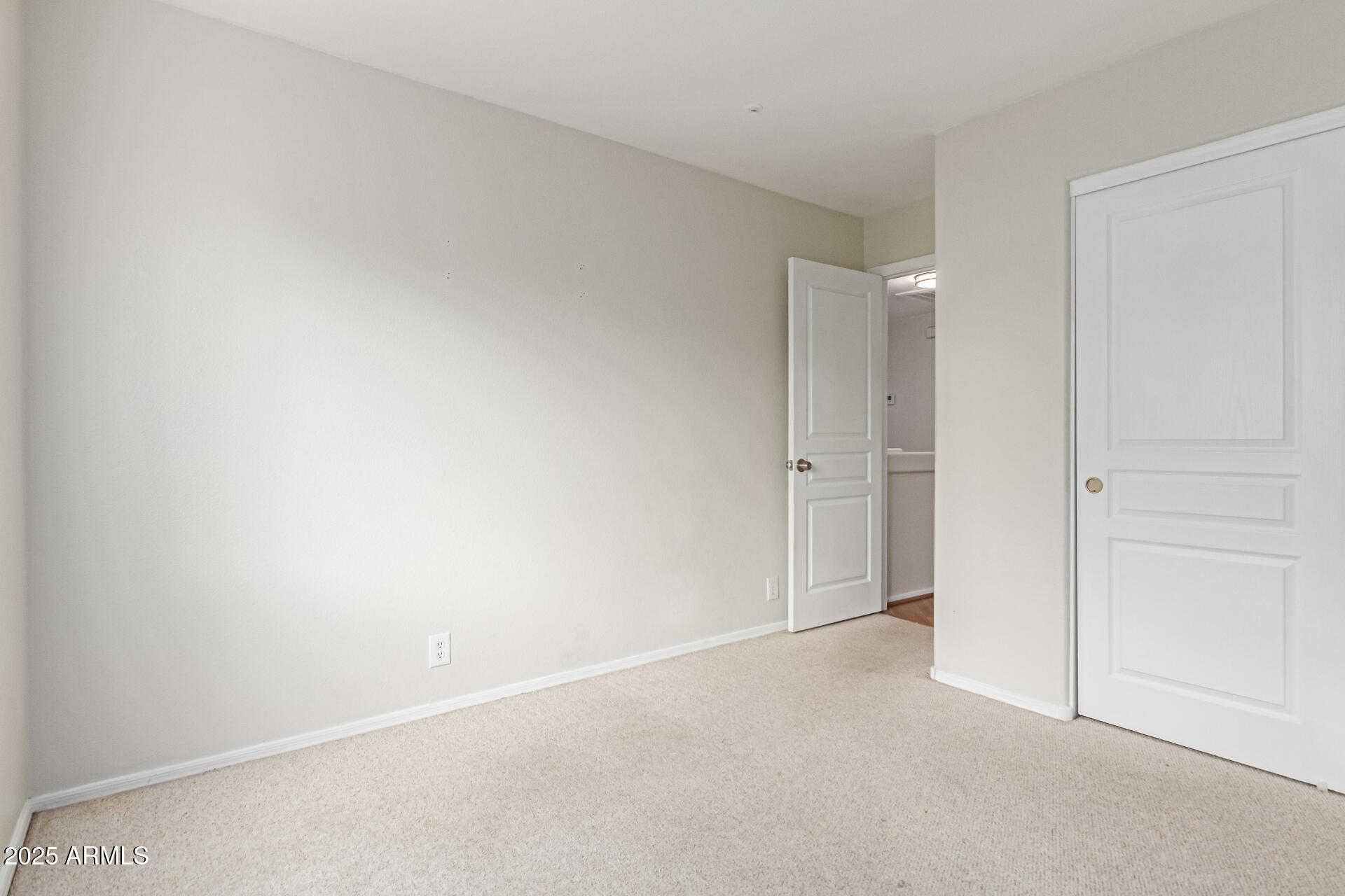 15550 N FRANK LLOYD WRIGHT Boulevard, 1037