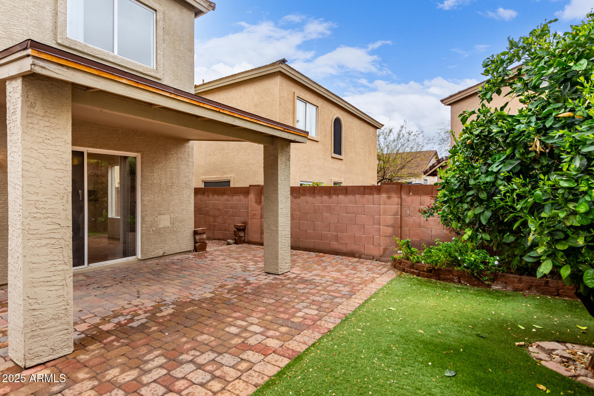 15550 N FRANK LLOYD WRIGHT Boulevard, 1037