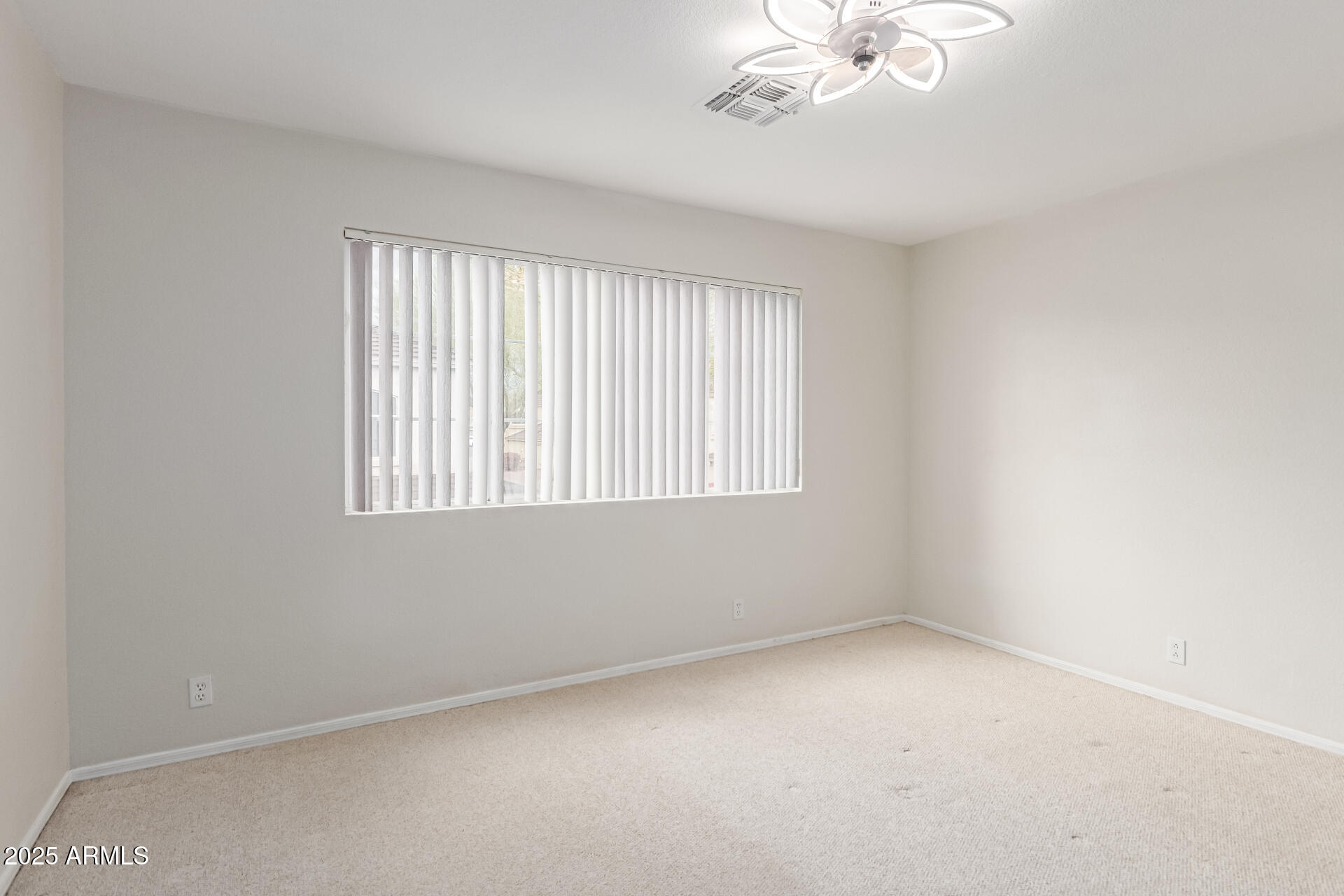 15550 N FRANK LLOYD WRIGHT Boulevard, 1037