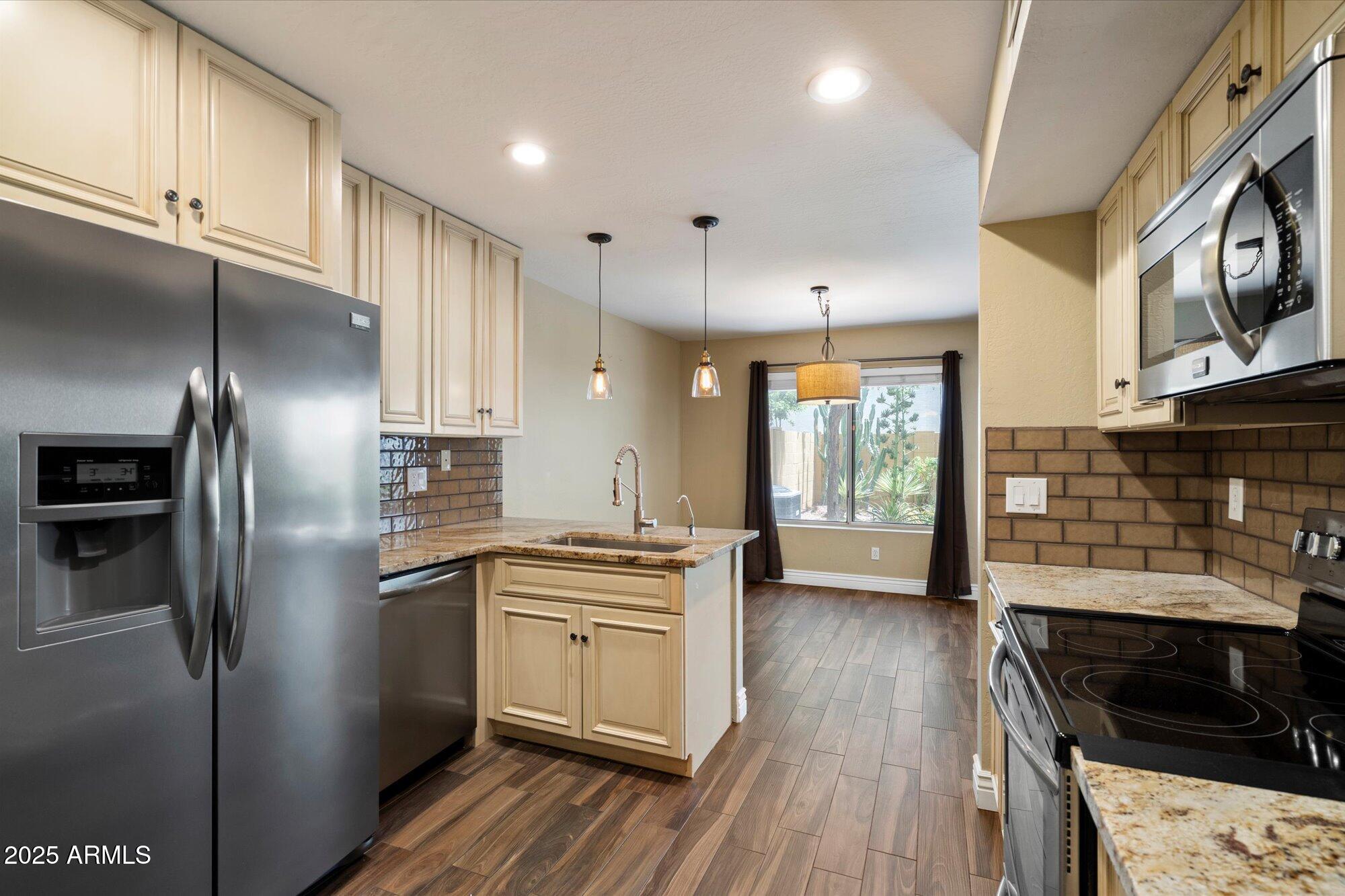 2339 E EVANS Drive