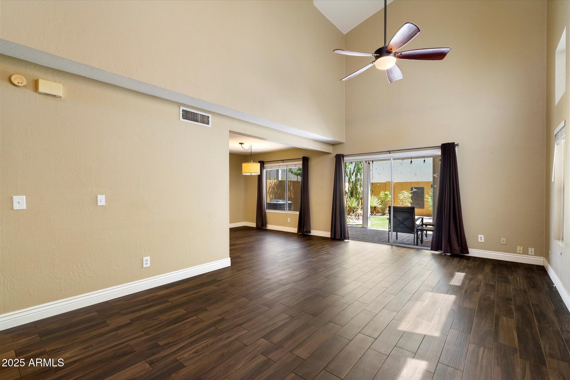 2339 E EVANS Drive