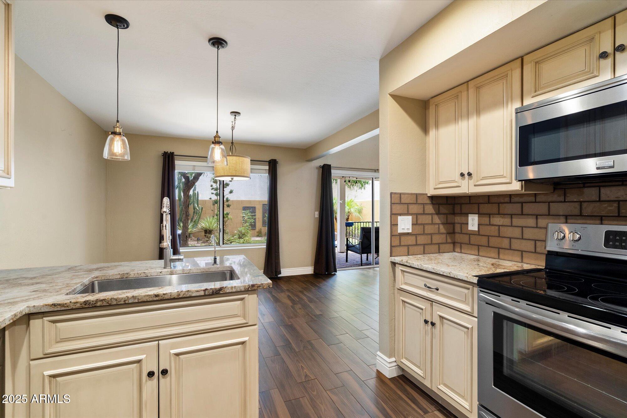 2339 E EVANS Drive
