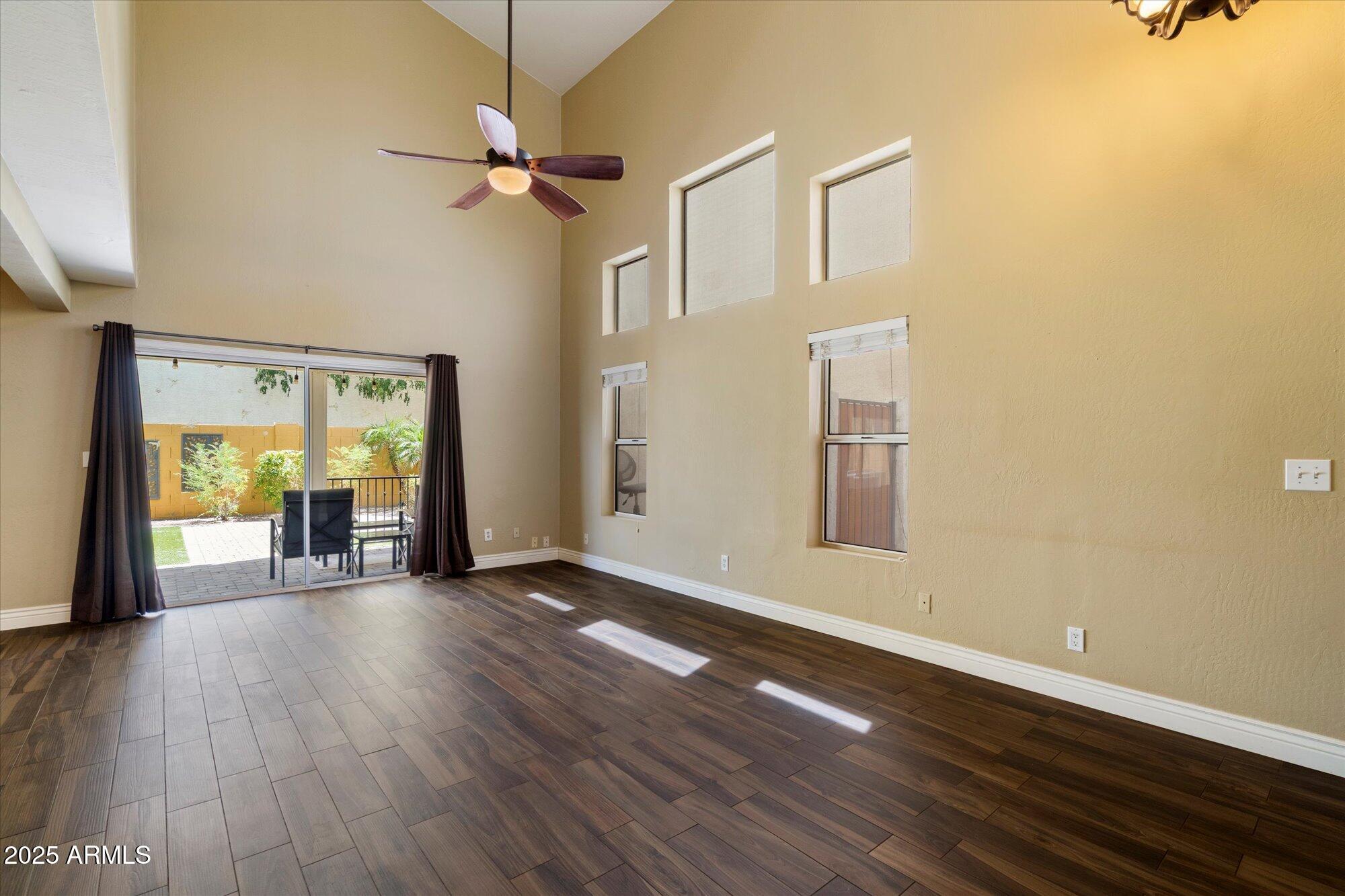 2339 E EVANS Drive