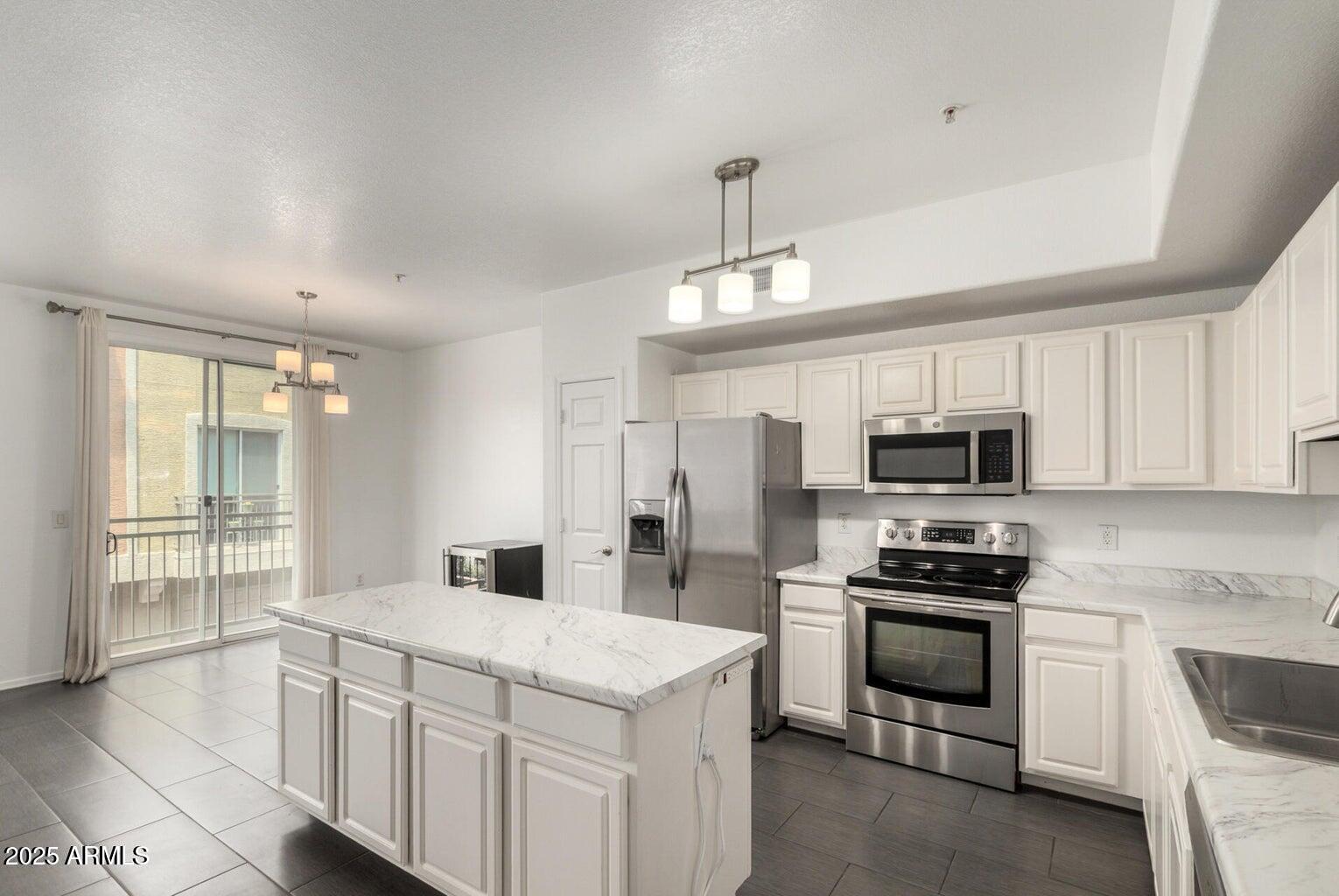 18250 N CAVE CREEK Road, 126