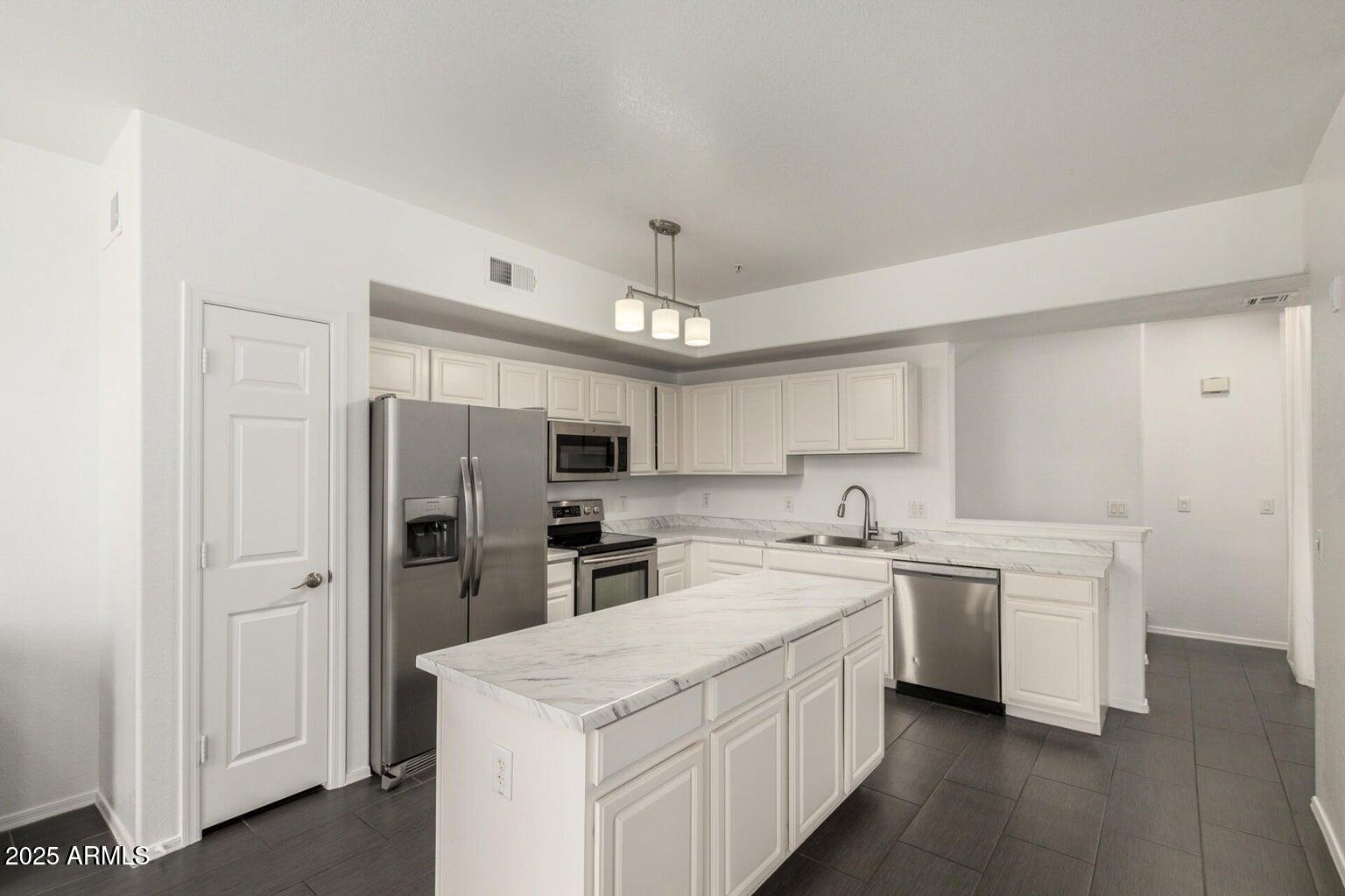 18250 N CAVE CREEK Road, 126