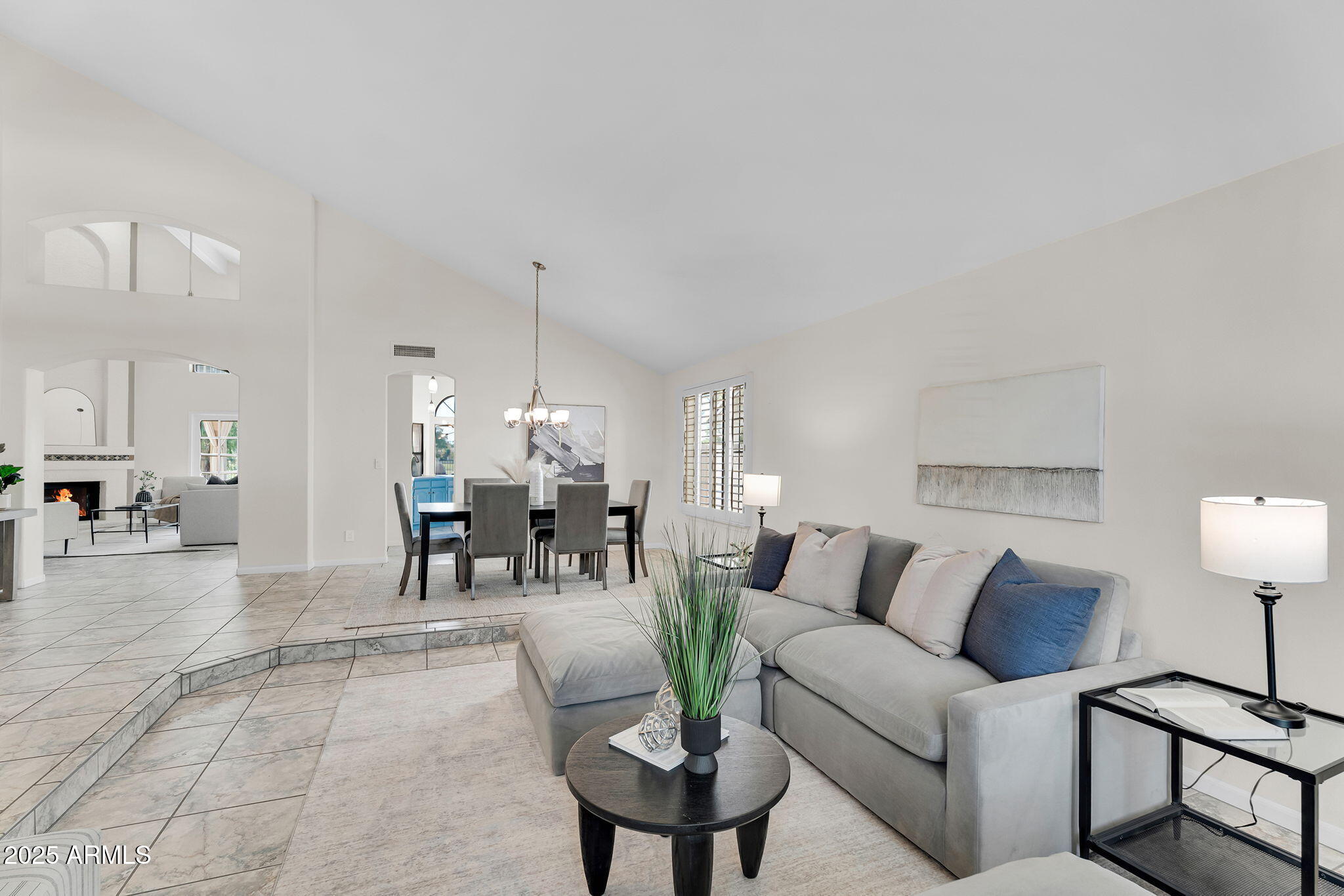 3230 S AMBROSIA Drive, Chandler