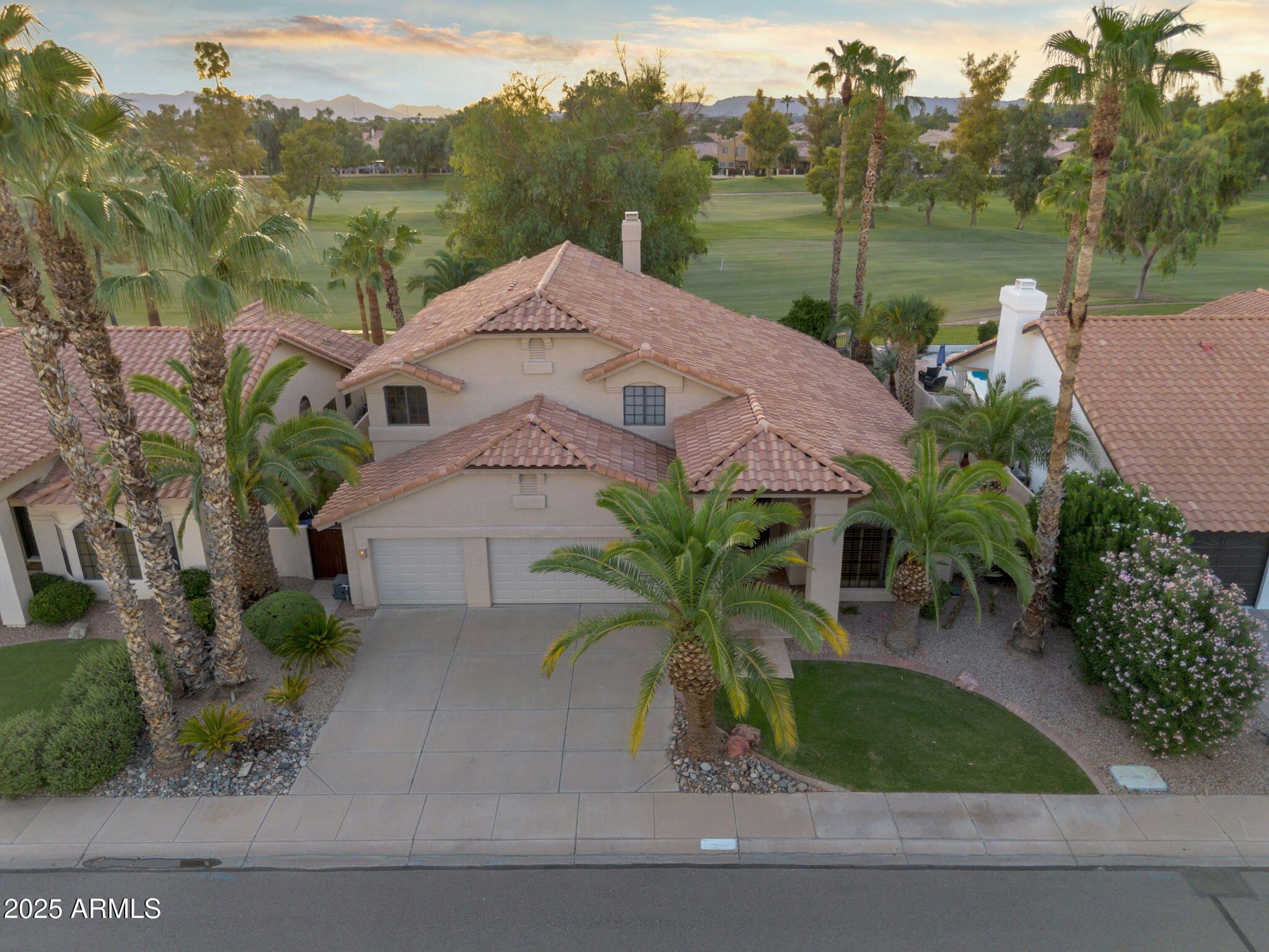 3230 S AMBROSIA Drive, Chandler