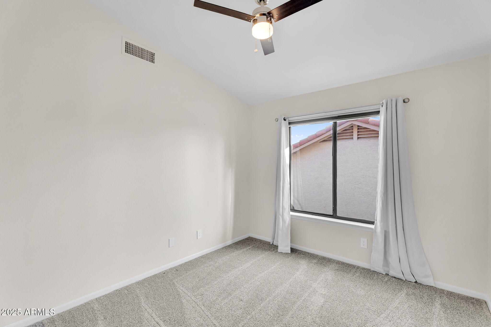 3230 S AMBROSIA Drive, Chandler