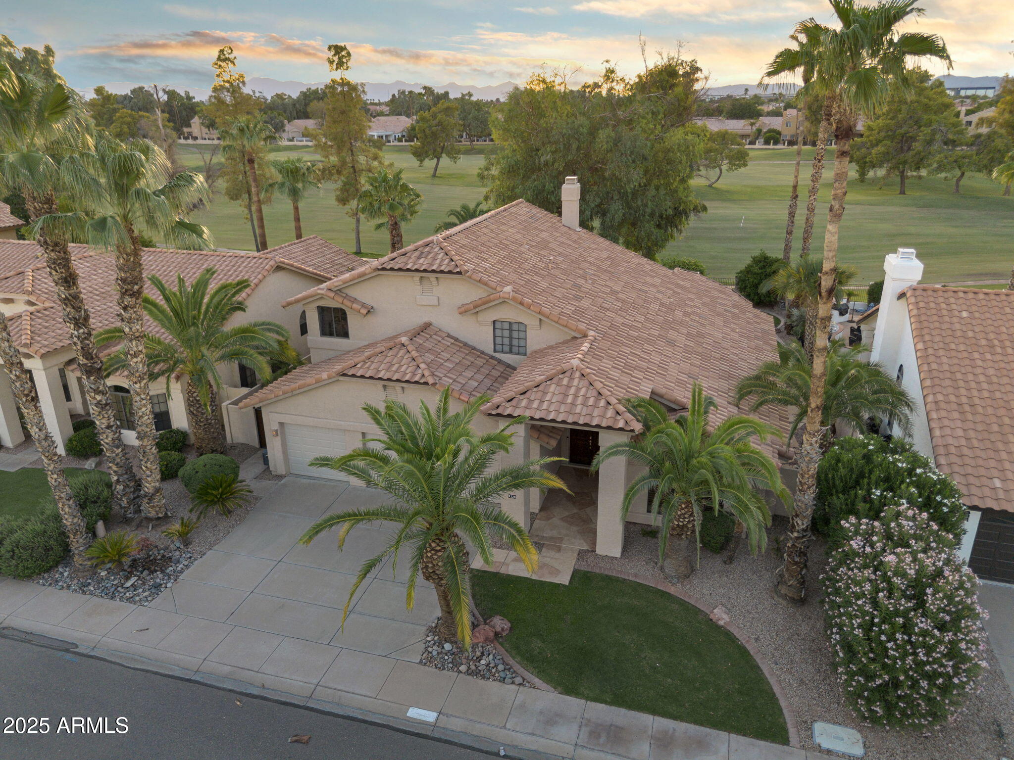 3230 S AMBROSIA Drive, Chandler