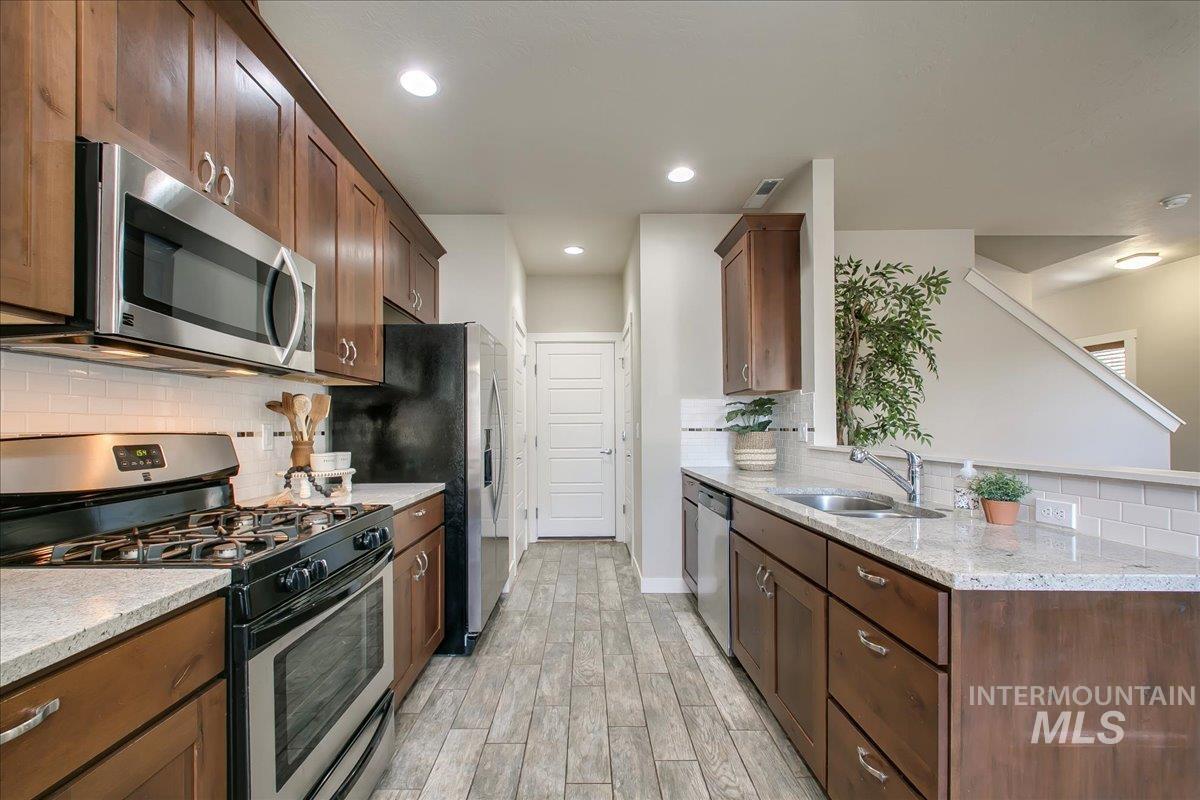 460 E 51st St.