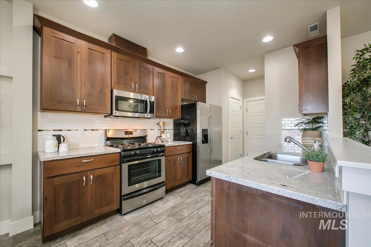 460 E 51st St.