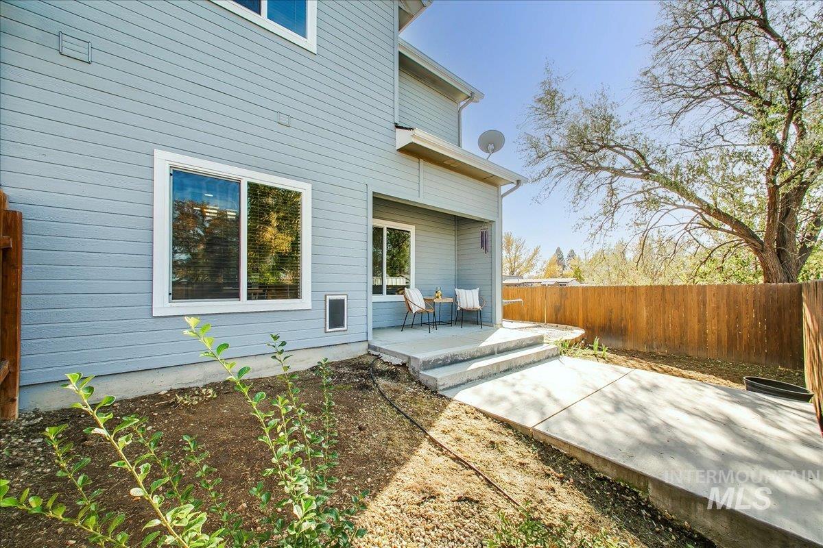 460 E 51st St.