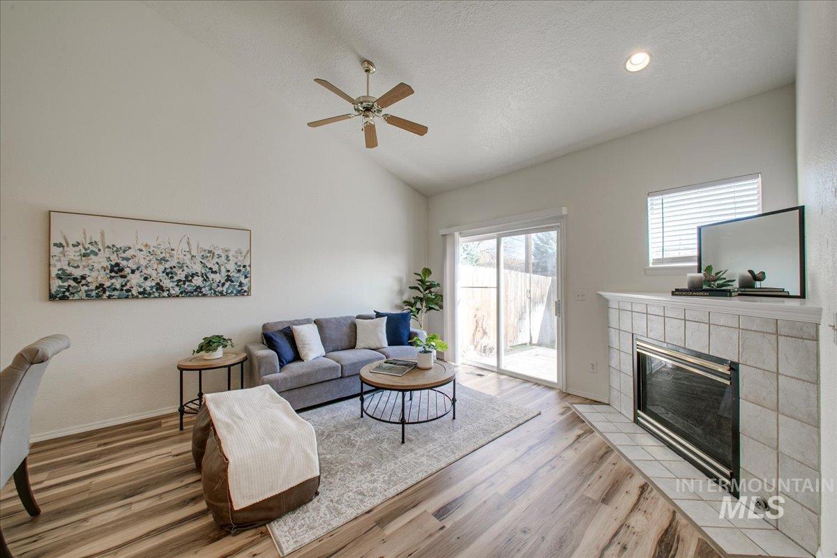 4688 N Hacienda Ave.