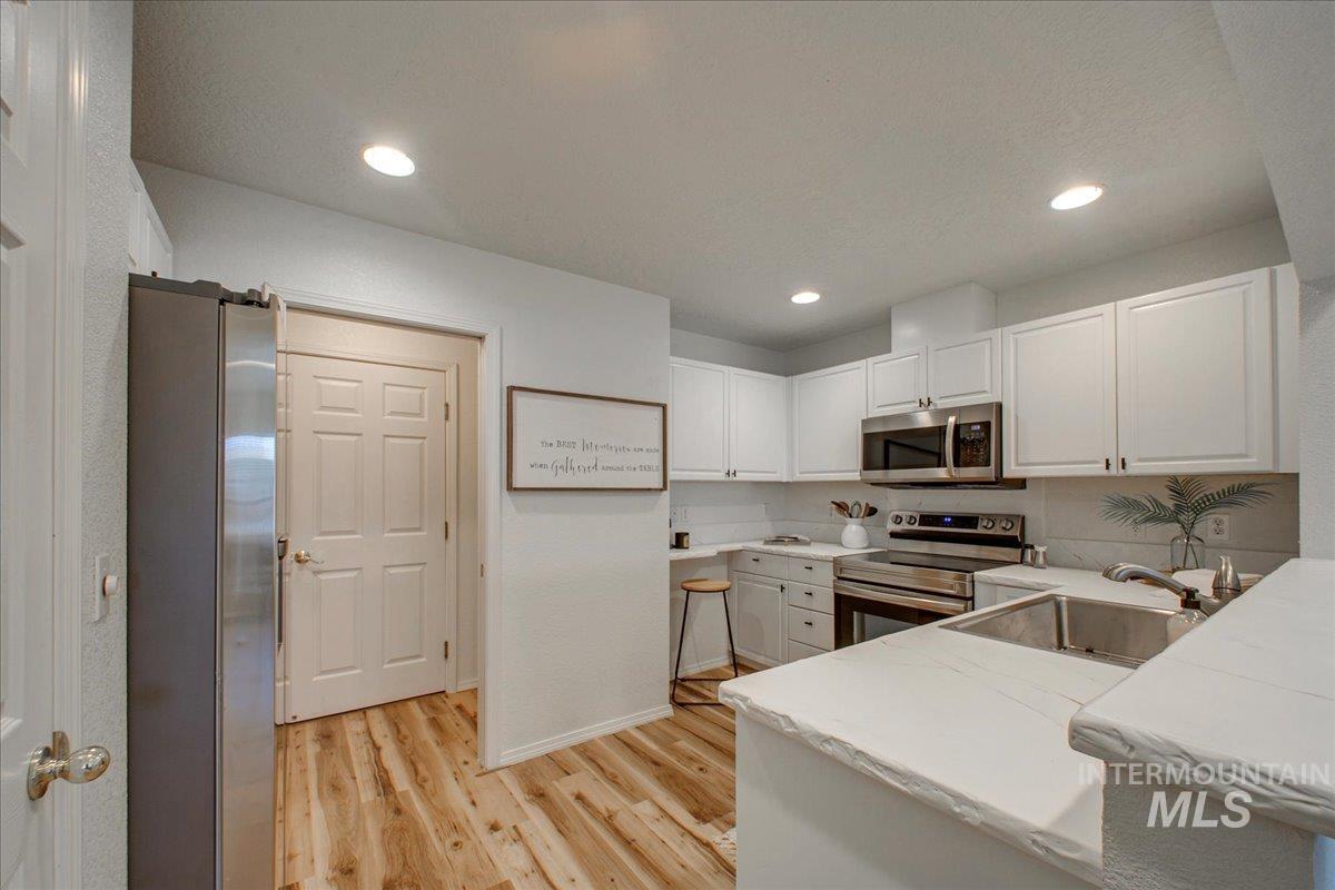4688 N Hacienda Ave.