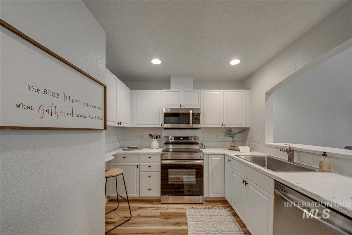 4688 N Hacienda Ave.