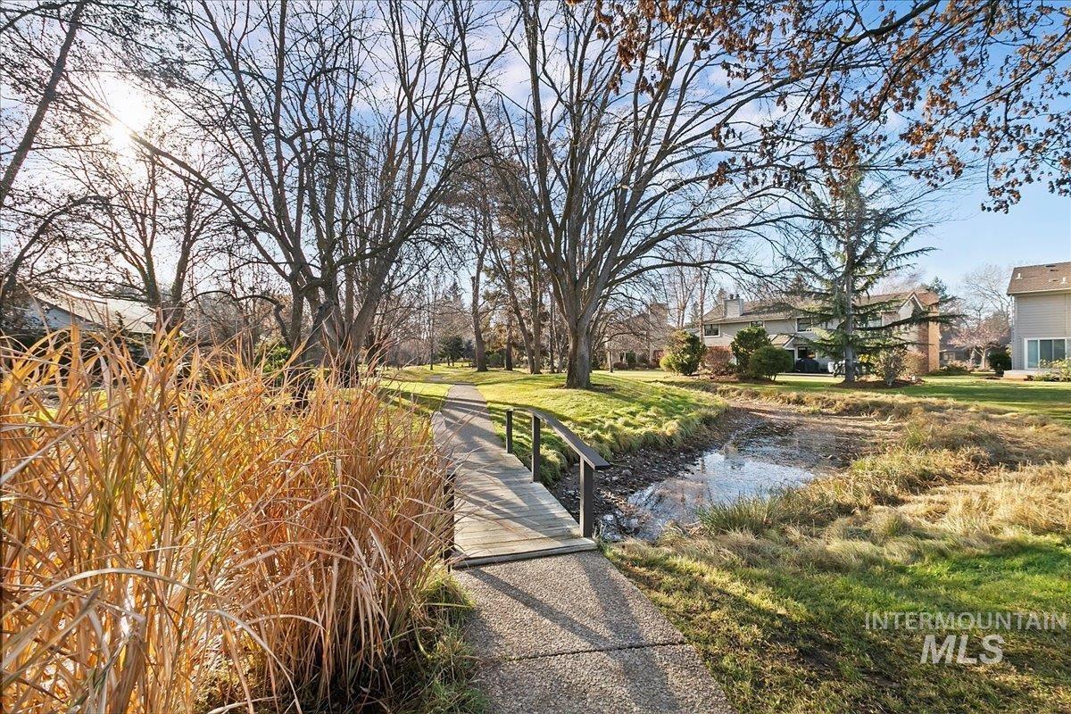 2069 S White Pine Ln.