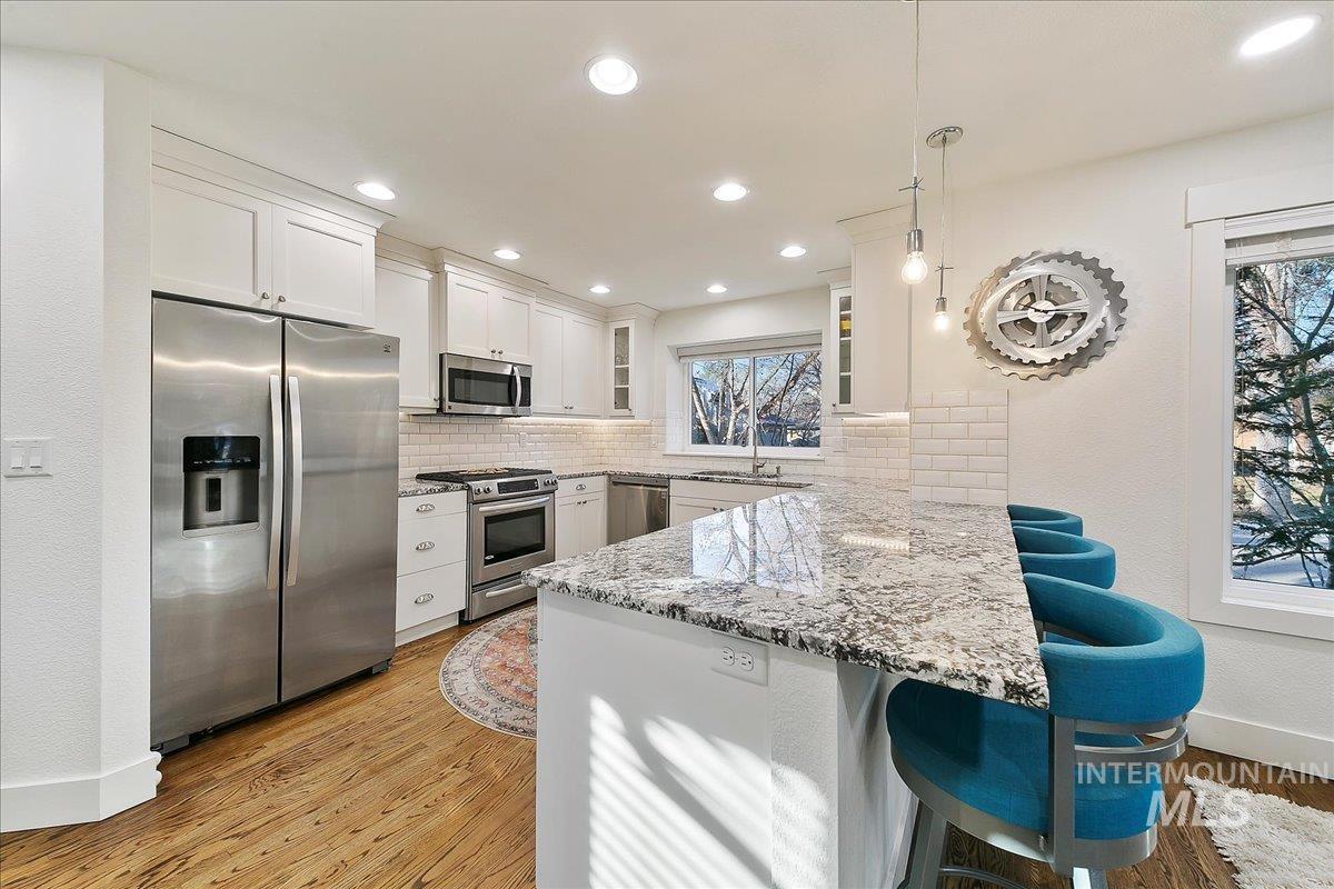 2069 S White Pine Ln.