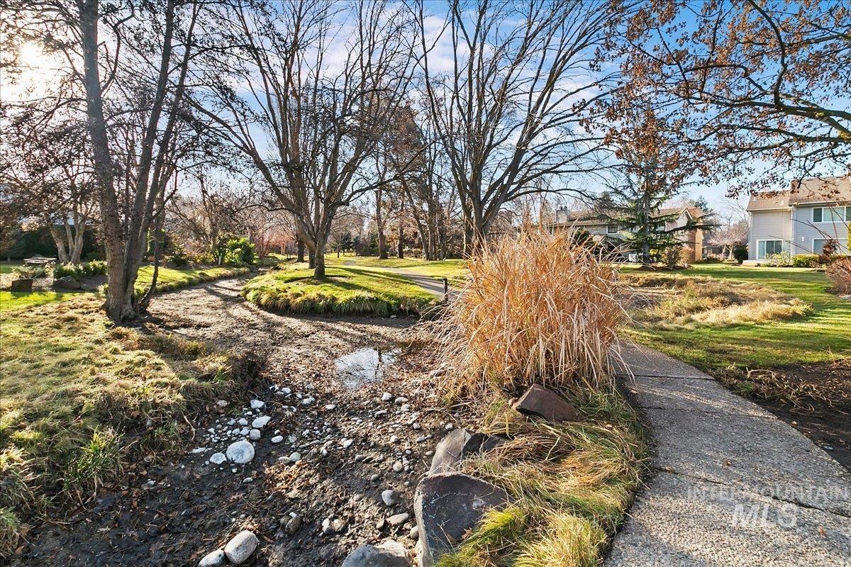 2069 S White Pine Ln.