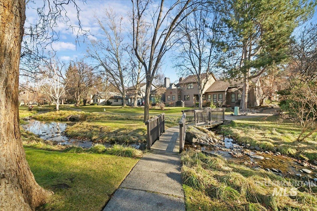 2069 S White Pine Ln.