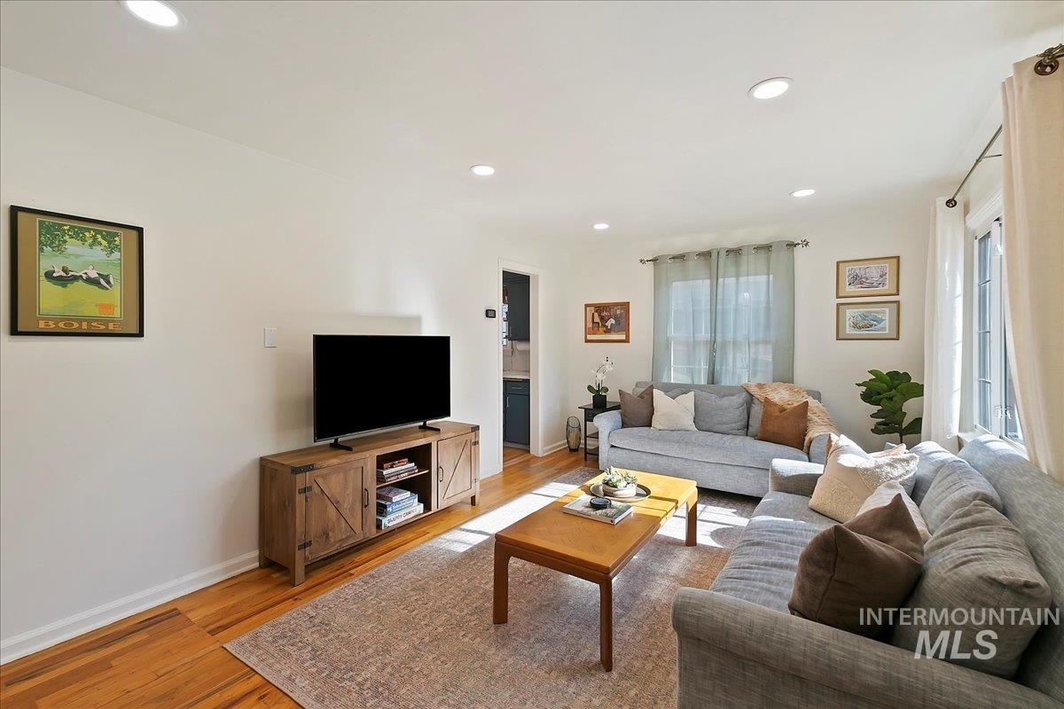 3106 W Good St.